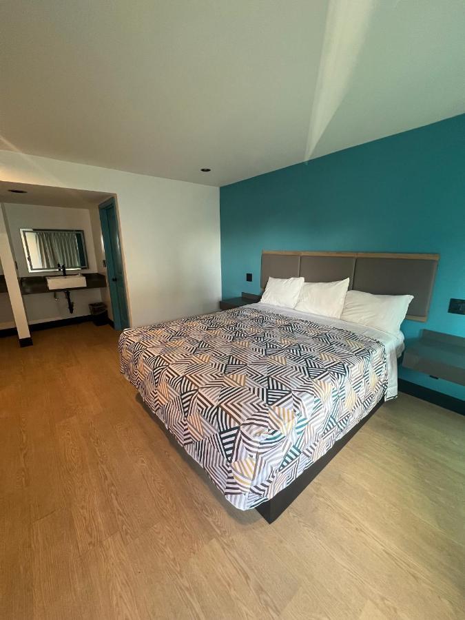 Palm Inn - Newly Renovated Rooms إنغليووود، لوس أنجليس، كاليفورنيا المظهر الخارجي الصورة