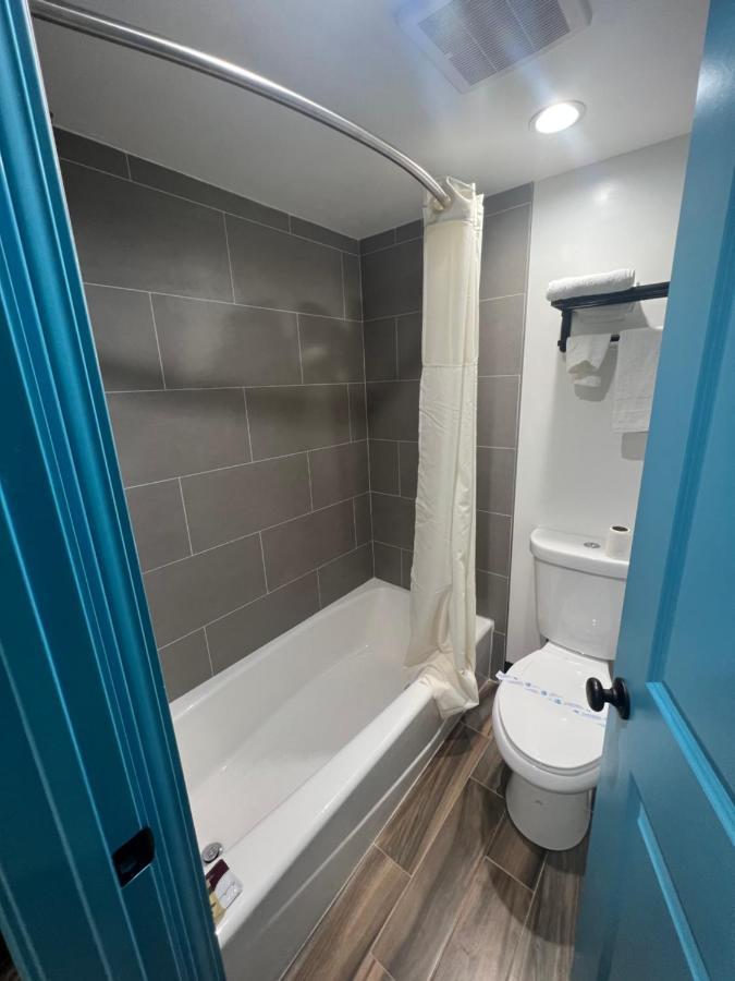 Palm Inn - Newly Renovated Rooms إنغليووود، لوس أنجليس، كاليفورنيا المظهر الخارجي الصورة