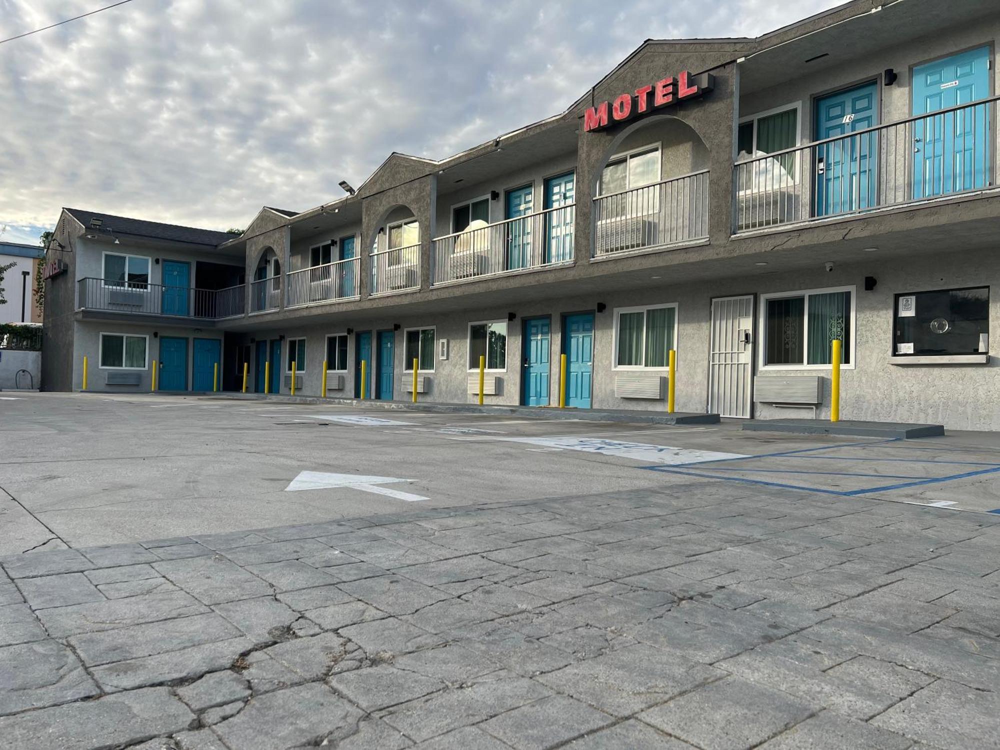 Palm Inn - Newly Renovated Rooms إنغليووود، لوس أنجليس، كاليفورنيا المظهر الخارجي الصورة